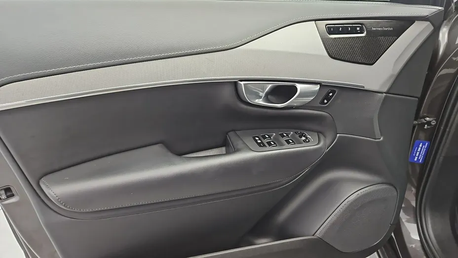 VOLVO XC90 -