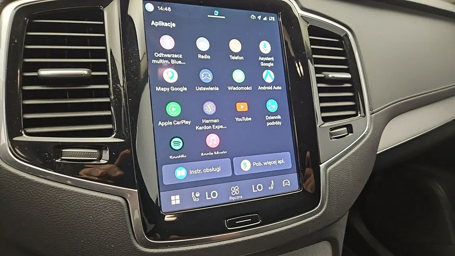 VOLVO XC90 -