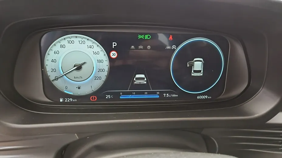 HYUNDAI i20 -