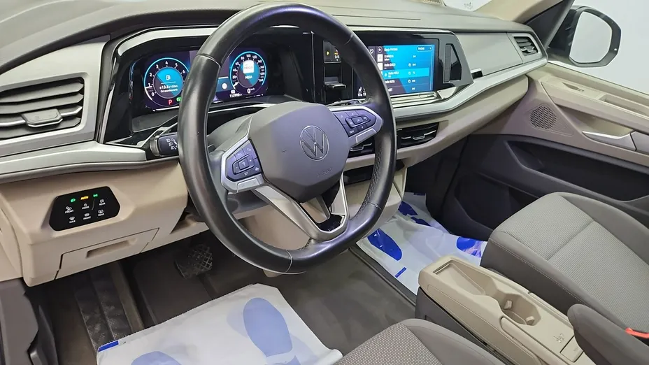 VOLKSWAGEN Multivan -
