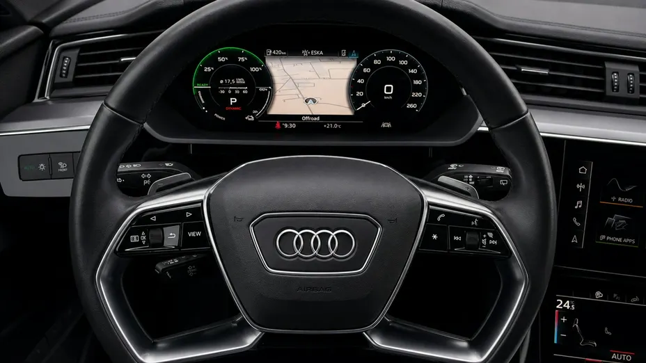 AUDI e-tron -