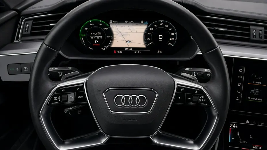 AUDI e-tron -