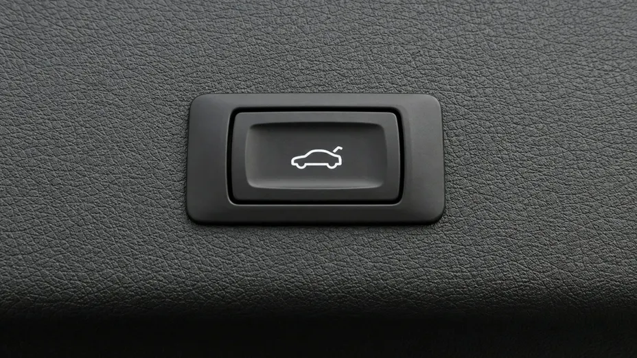 AUDI e-tron -