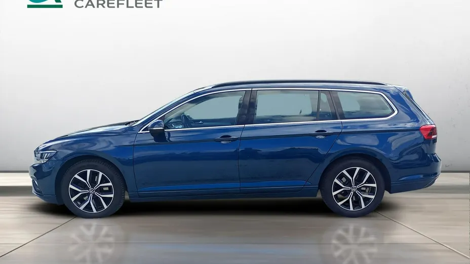 VOLKSWAGEN Passat -