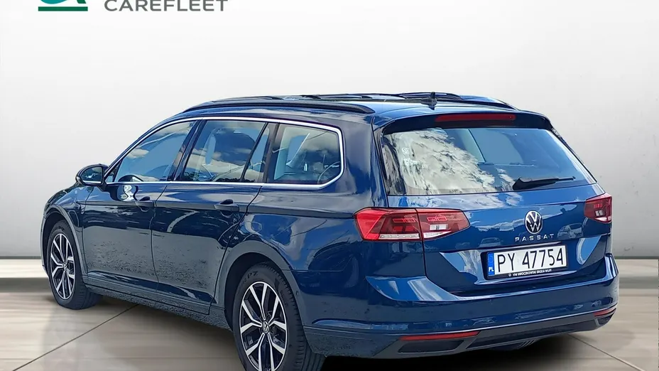 VOLKSWAGEN Passat -