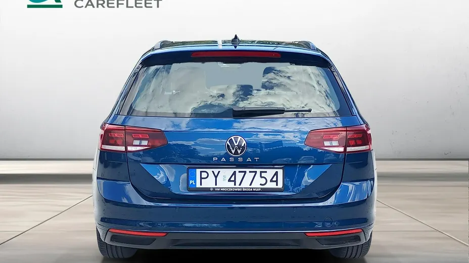 VOLKSWAGEN Passat -