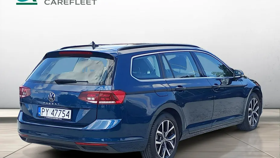 VOLKSWAGEN Passat -