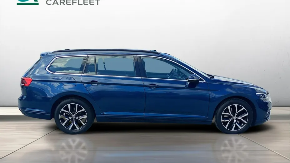 VOLKSWAGEN Passat -