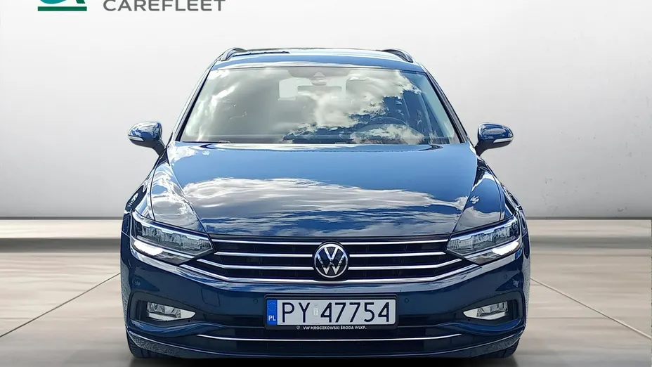 VOLKSWAGEN Passat -