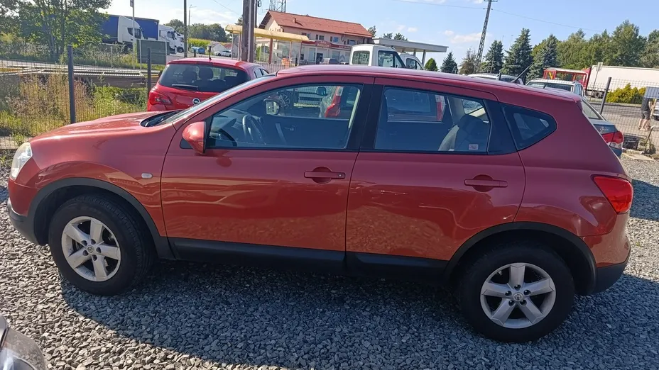 NISSAN Qashqai -