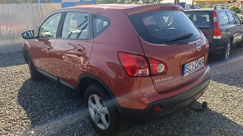 NISSAN Qashqai -