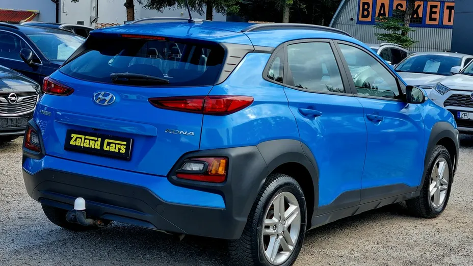 HYUNDAI Kona -