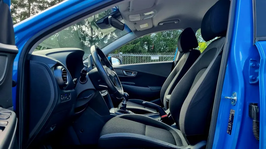 HYUNDAI Kona -
