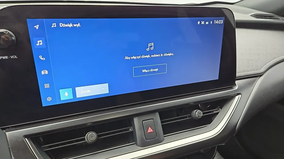LEXUS UX -