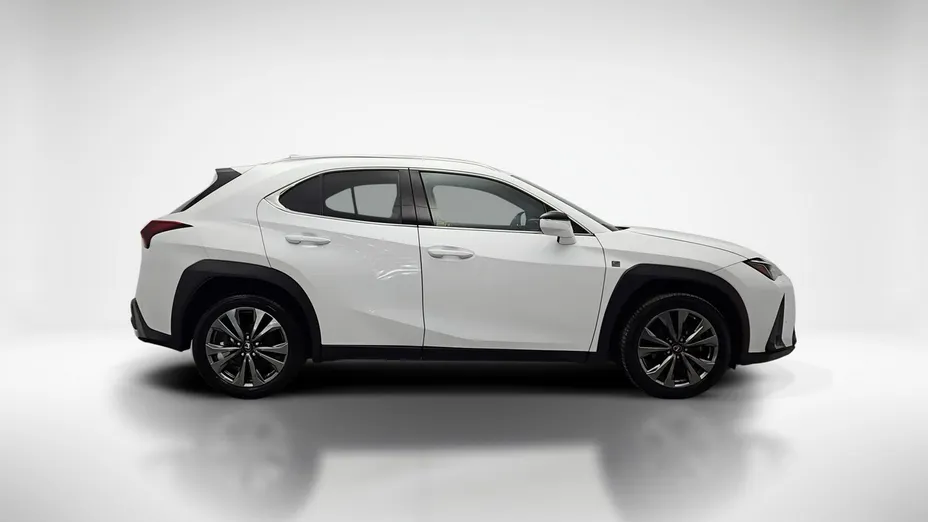 LEXUS UX -