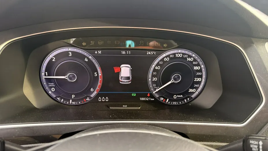 VOLKSWAGEN Tiguan -