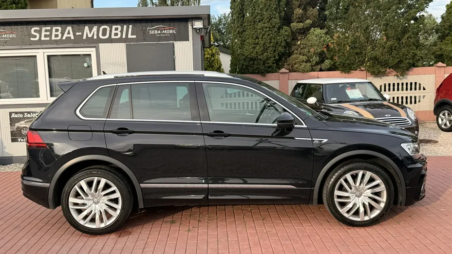 VOLKSWAGEN Tiguan -