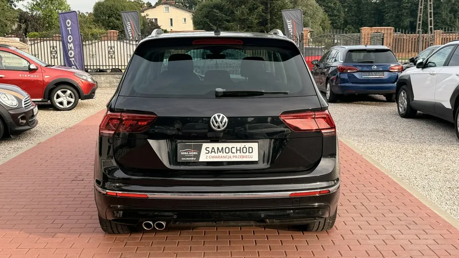 VOLKSWAGEN Tiguan -