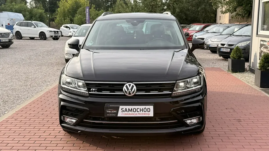 VOLKSWAGEN Tiguan -