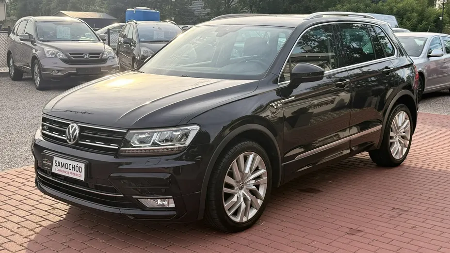 VOLKSWAGEN Tiguan -