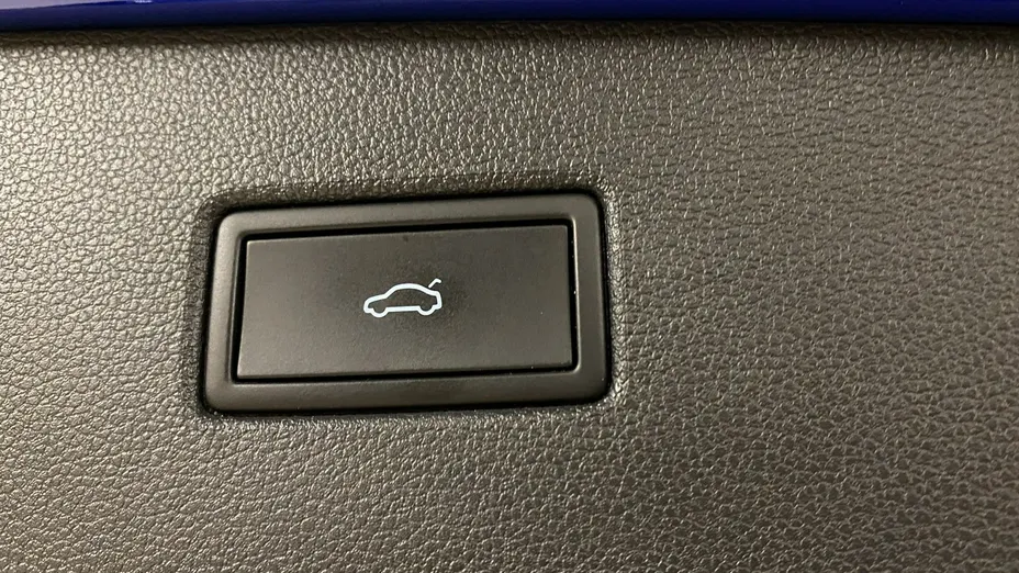 VOLKSWAGEN Tiguan -