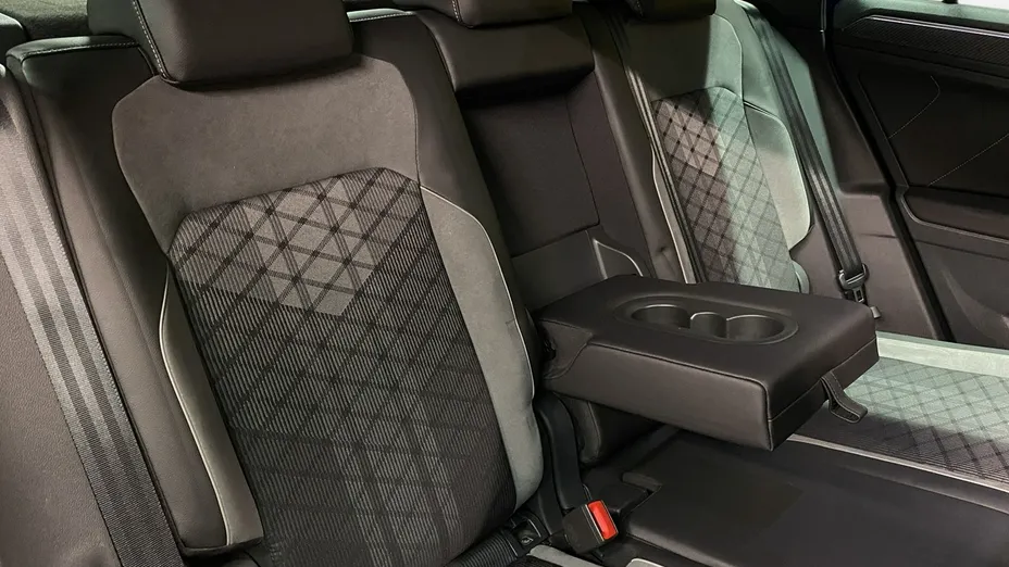 VOLKSWAGEN Tiguan -