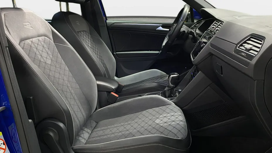 VOLKSWAGEN Tiguan -