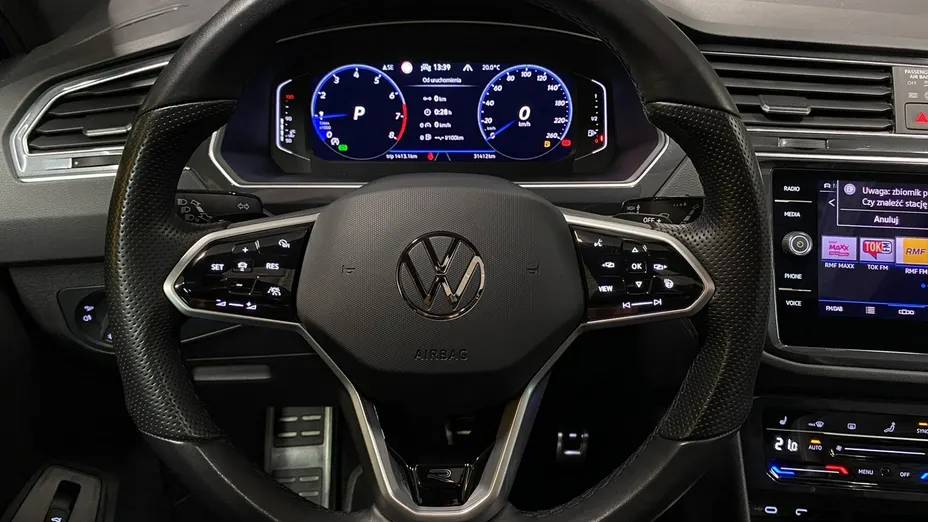 VOLKSWAGEN Tiguan -