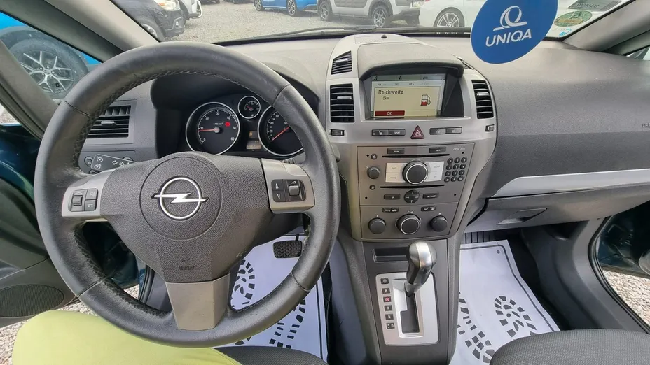 OPEL Zafira -