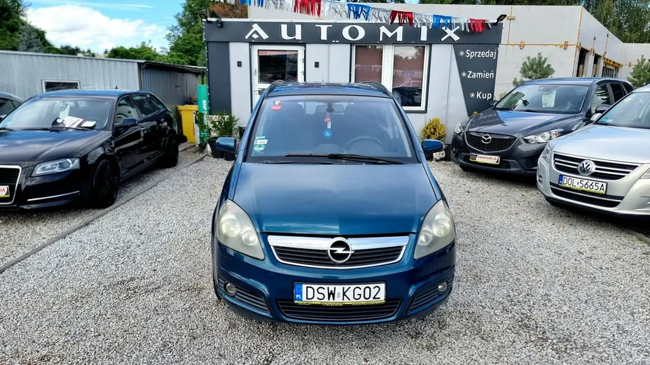 OPEL Zafira -