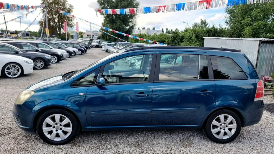 OPEL Zafira -