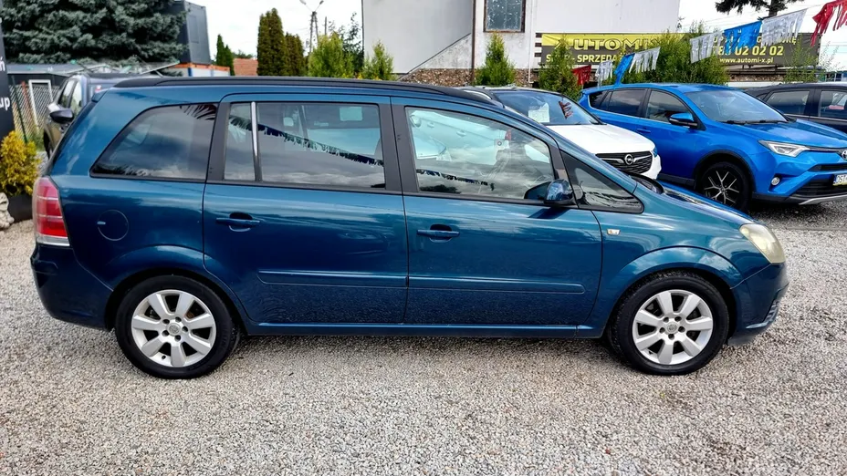 OPEL Zafira -