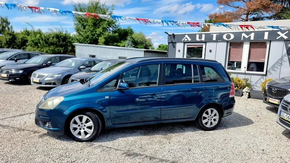 OPEL Zafira -