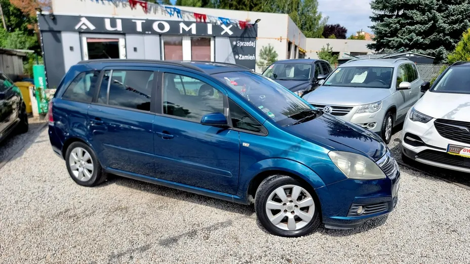 OPEL Zafira -