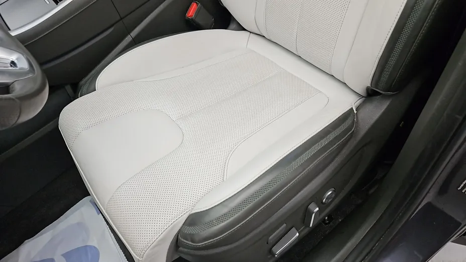 HYUNDAI Santa Fe -