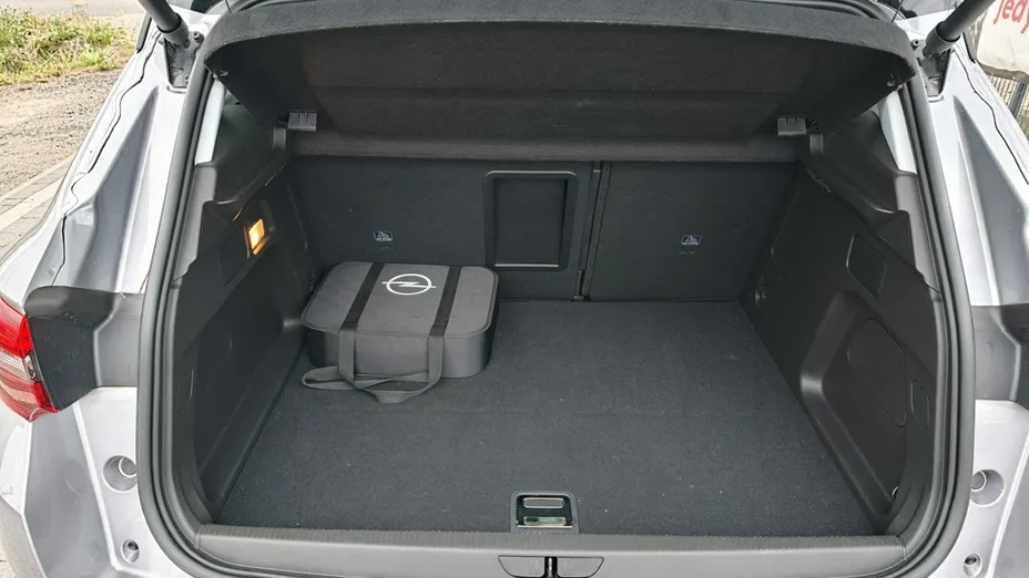 OPEL Grandland X -