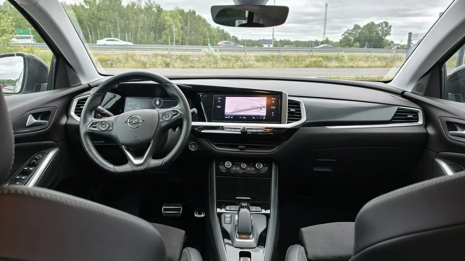 OPEL Grandland X -