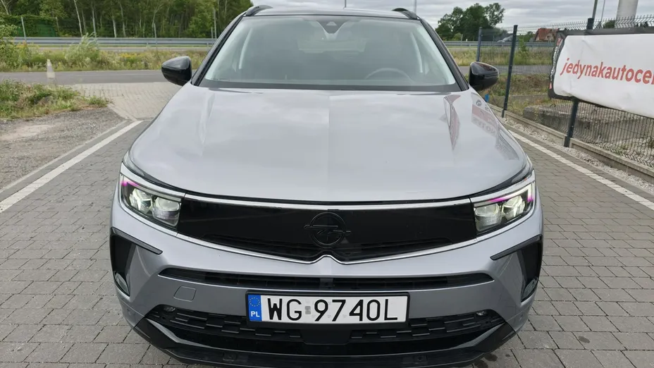 OPEL Grandland X -