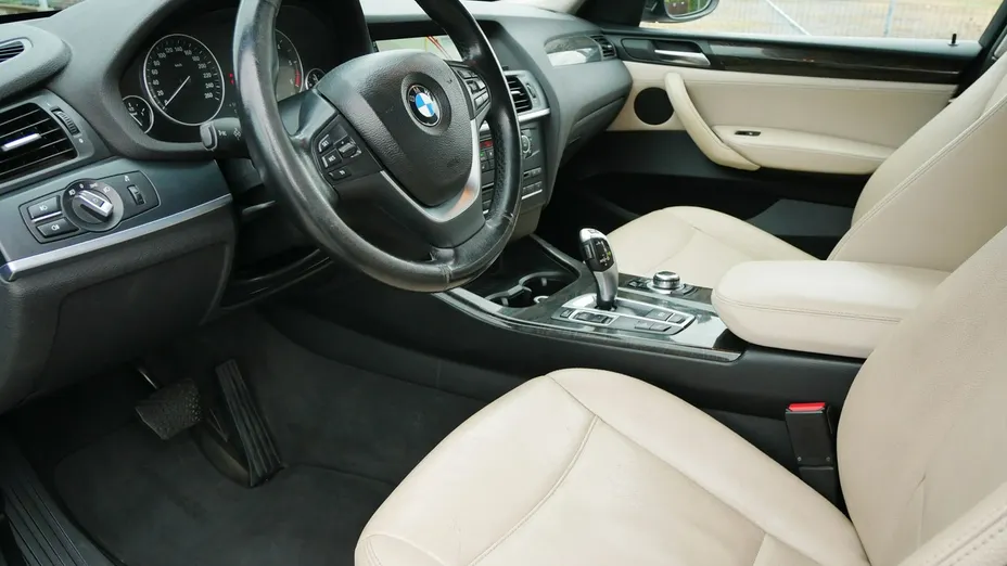 BMW X3 -