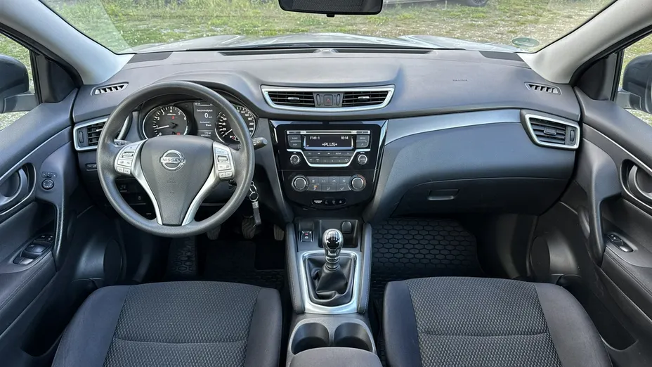 NISSAN Qashqai -