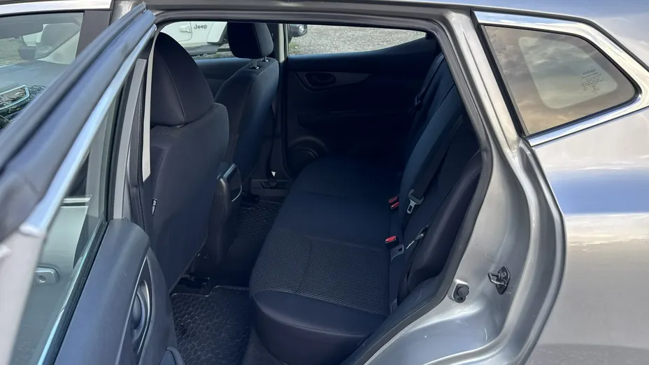 NISSAN Qashqai -