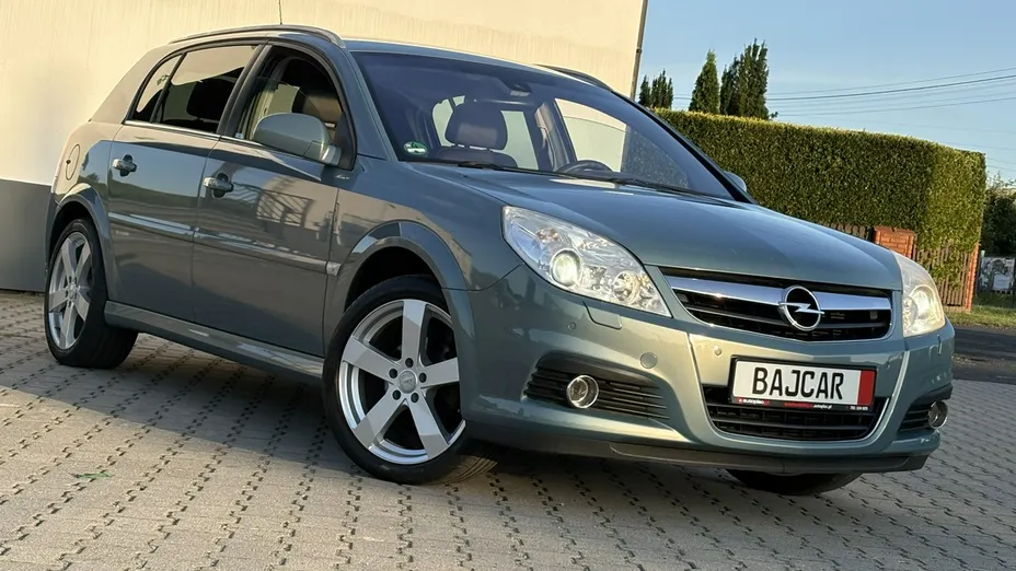 OPEL Signum -