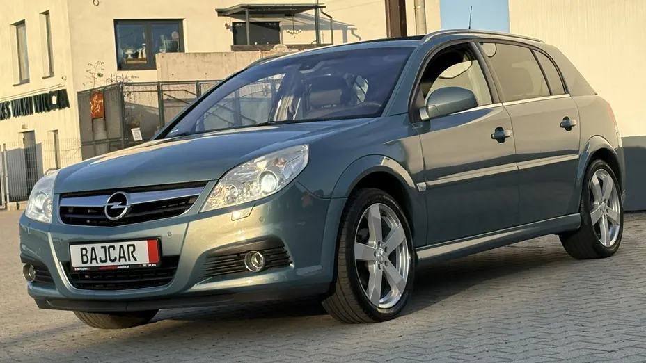 OPEL Signum -