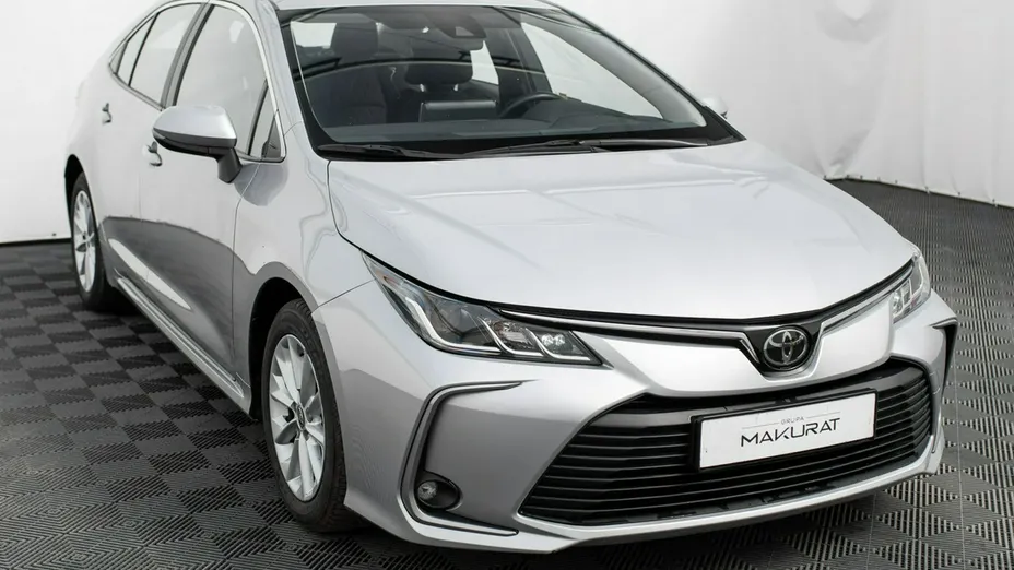 TOYOTA Corolla -