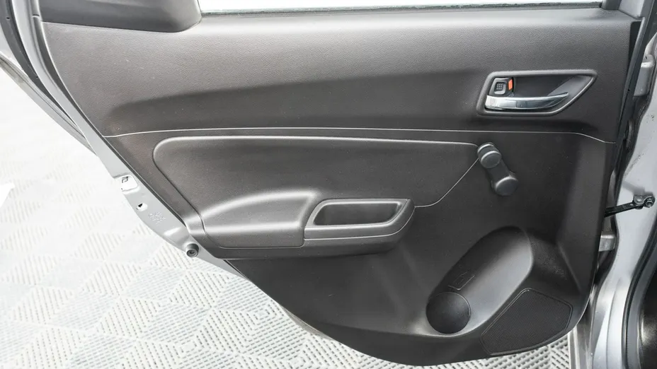 SUZUKI Swift -