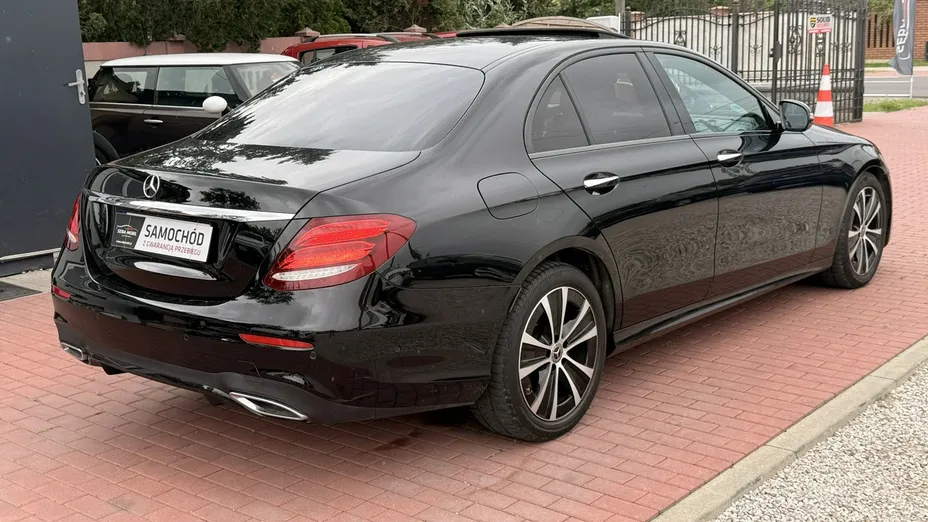 MERCEDES-BENZ E Klasa -