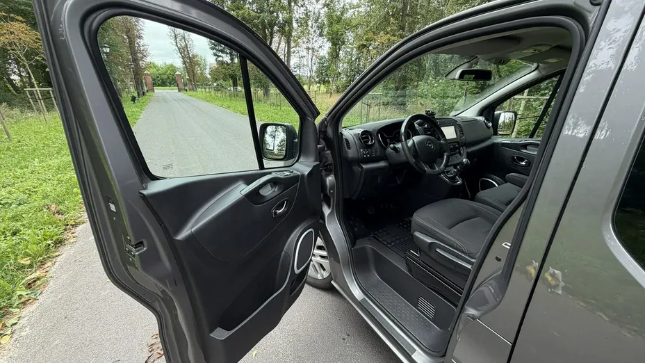 OPEL Vivaro -
