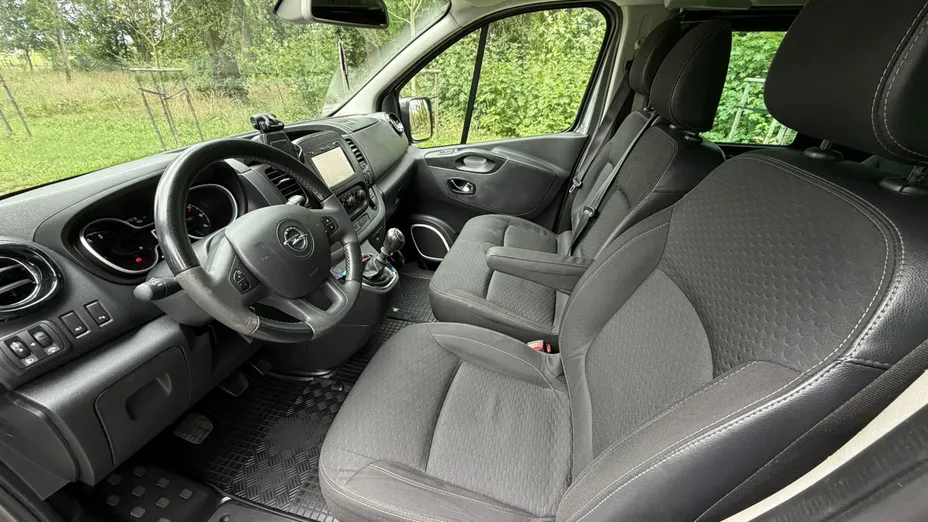 OPEL Vivaro -