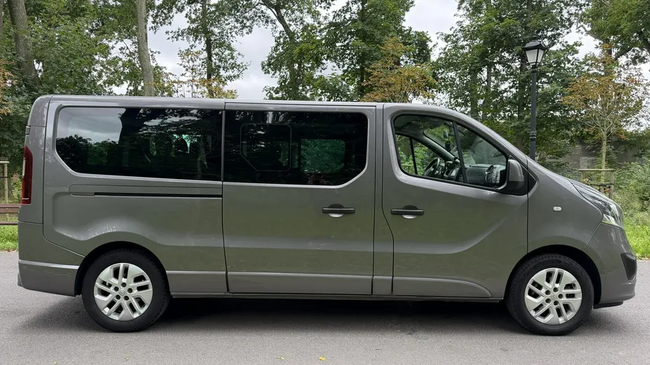 OPEL Vivaro -