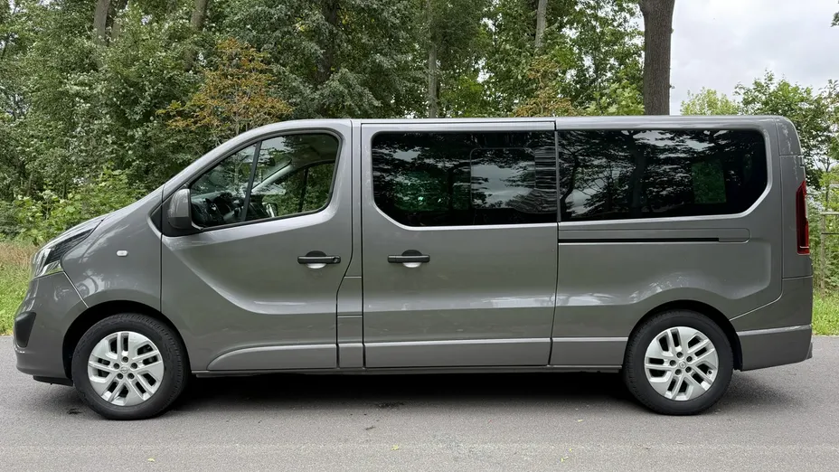 OPEL Vivaro -